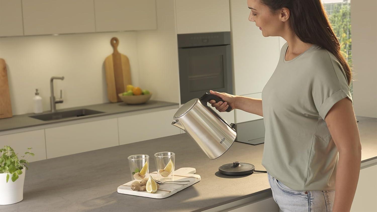 Braun Identity Collection WK5200BK Electric Kettle Stainless Steel Capacity 1.7 L 2200 W 360° Rotating Base Water Level Indicator Cord Winding Automatic